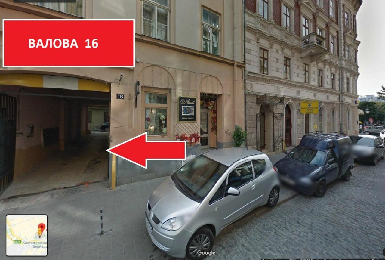 Apartments On Valova 16, On Market Square Lviv Exterior photo